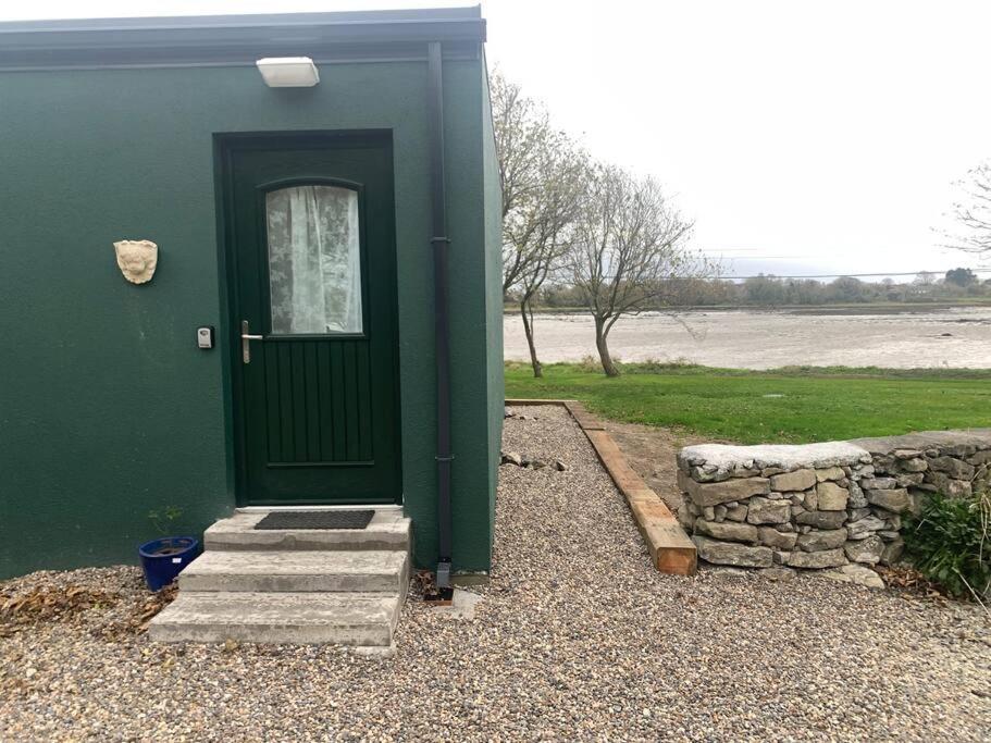 The Cosy By The Shore